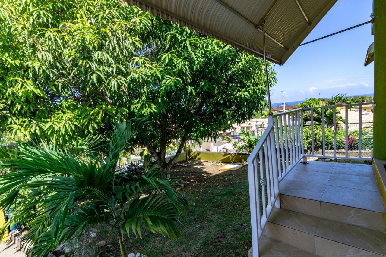Ocho Rios Emerald 2 Bed 10 Mins Ocho Rios 24Hrs Hot Water Wi Fi Zewnętrze zdjęcie