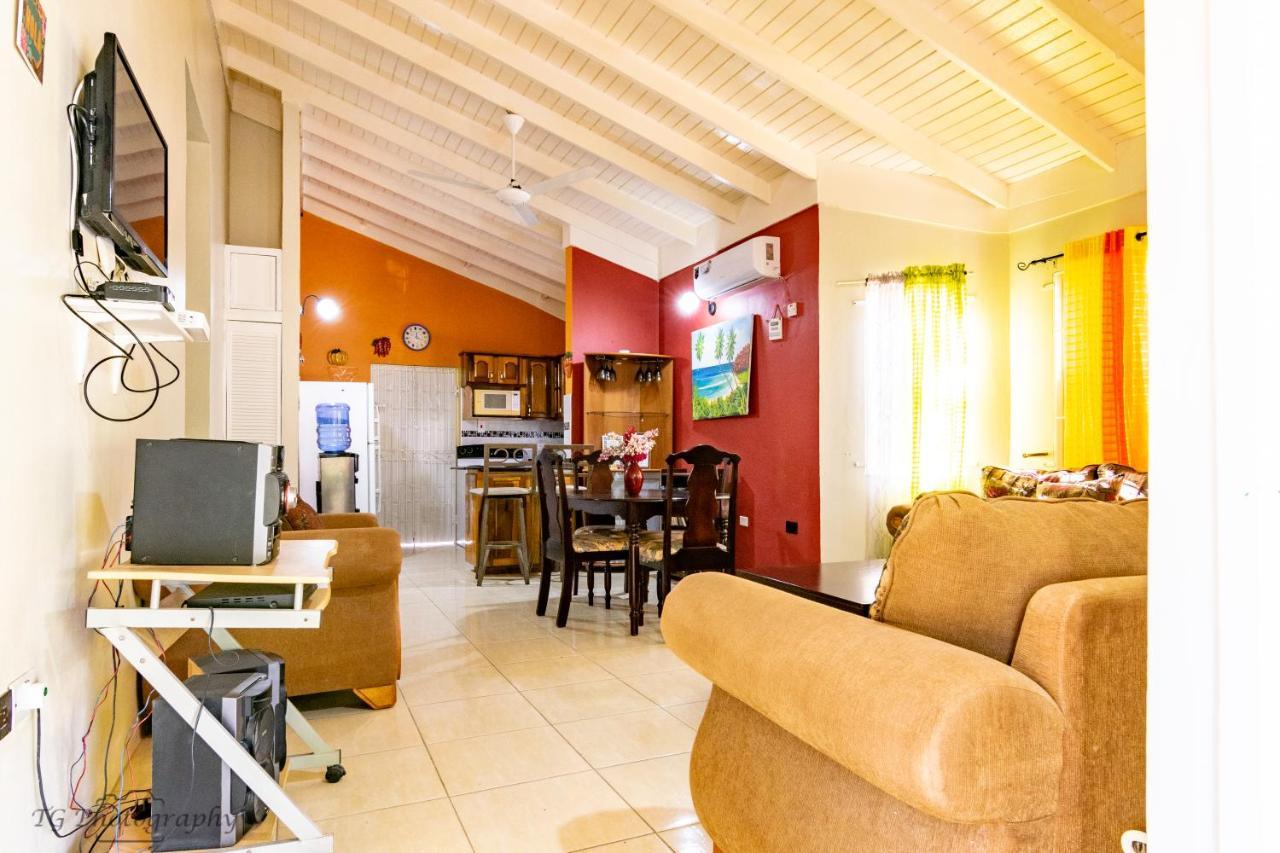Ocho Rios Emerald 2 Bed 10 Mins Ocho Rios 24Hrs Hot Water Wi Fi Zewnętrze zdjęcie